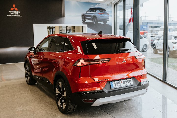Nové Mitsubishi Grandis: Markéta Konvičková
